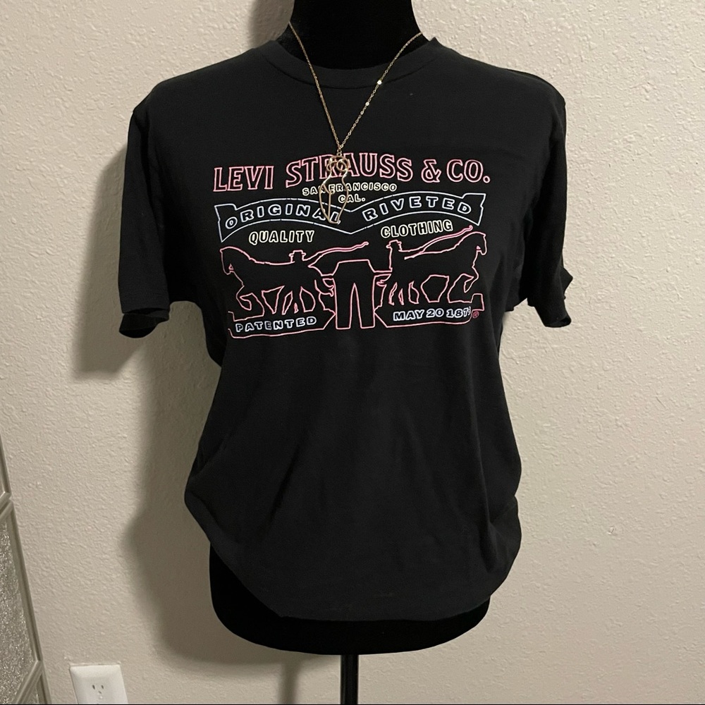Levi’s Graphic
